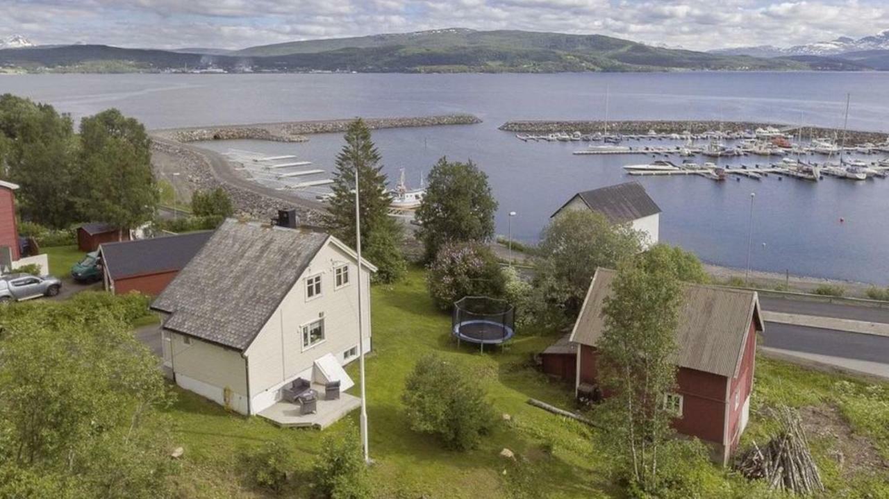 House In Central Finnsnes Eksteriør bilde